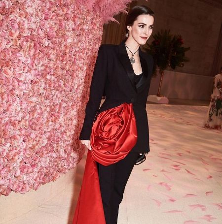 Bee Shaffer showing her look at Met Ball.